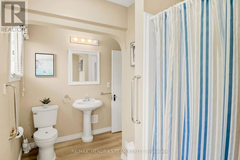 4503 Lincoln Avenue — photo 16 of 40