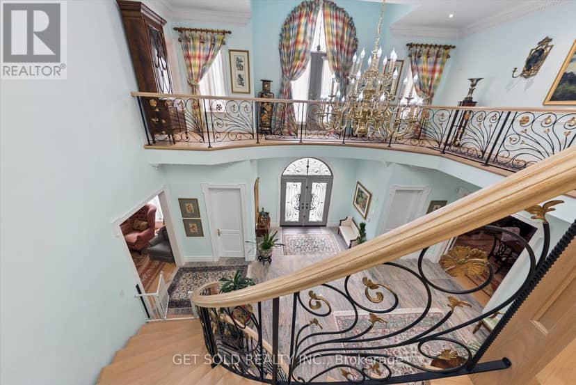 46 Wimpole Drive, Toronto, photo 7