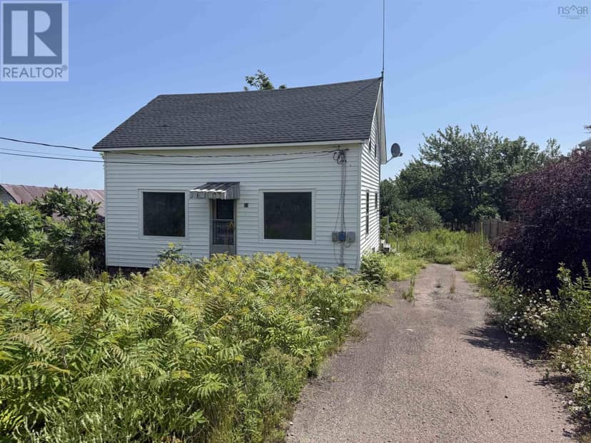33 South Street, Springhill, photo 3