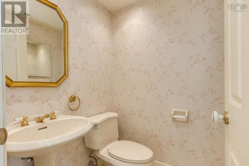 304 1470 Summer Street — photo 18 of 40