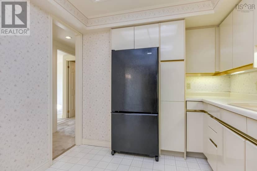304 1470 Summer Street — photo 25 of 40