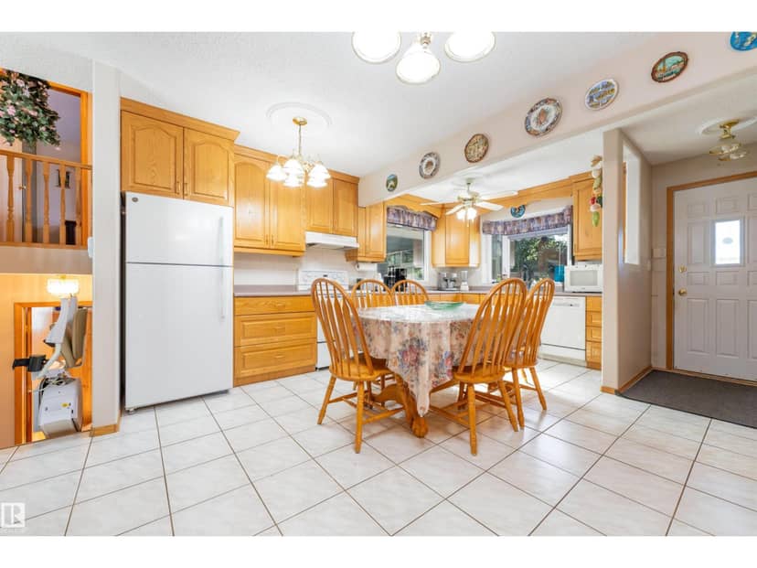 13112 83 ST NW — photo 9 of 40