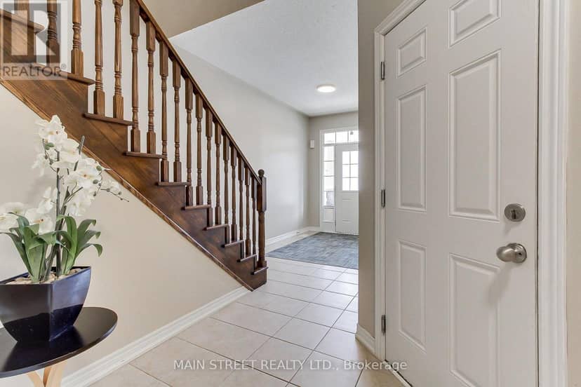 42 Prosser Crescent — photo 11 of 36