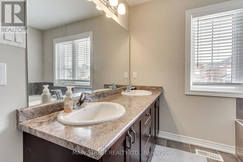 42 Prosser Crescent — photo 19 of 36