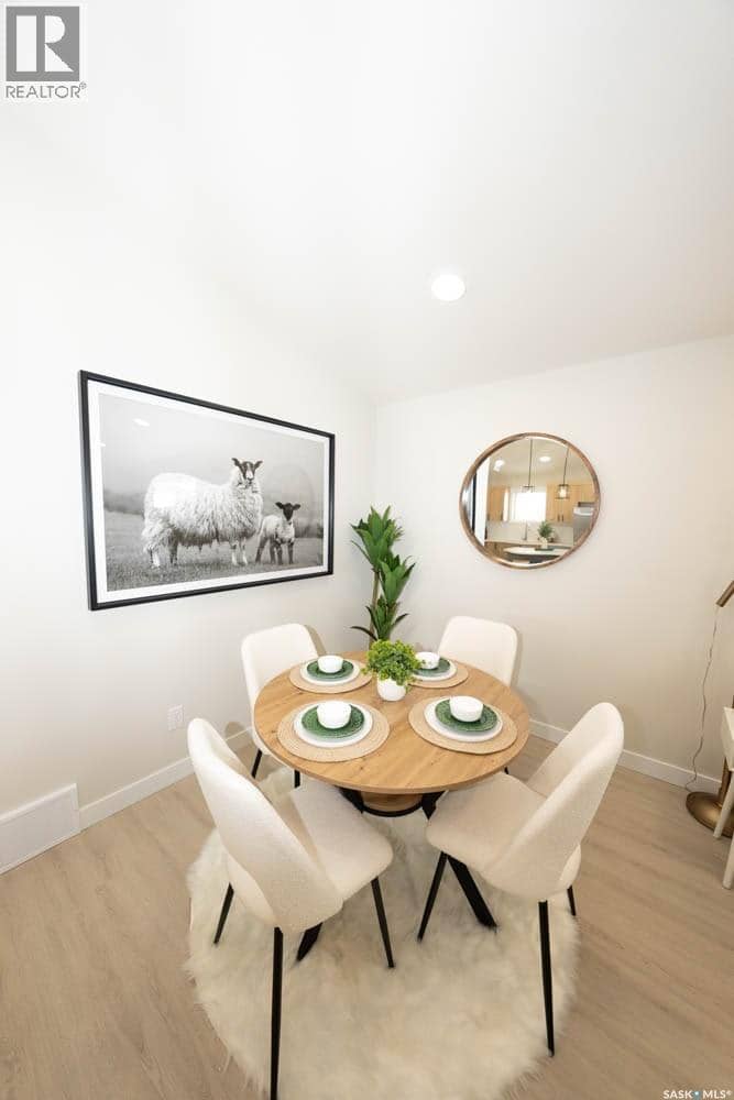 598 Yuel CRESCENT — photo 14 of 40