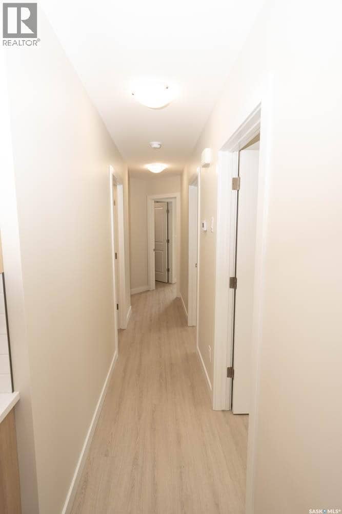 598 Yuel CRESCENT — photo 19 of 40