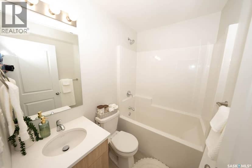 598 Yuel CRESCENT — photo 24 of 40