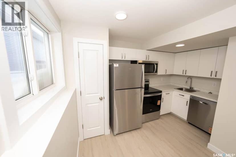 598 Yuel CRESCENT — photo 40 of 40