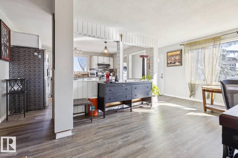 11452 39 AV NW — photo 16 of 40