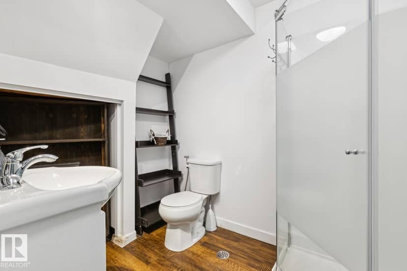 11452 39 AV NW — photo 31 of 40