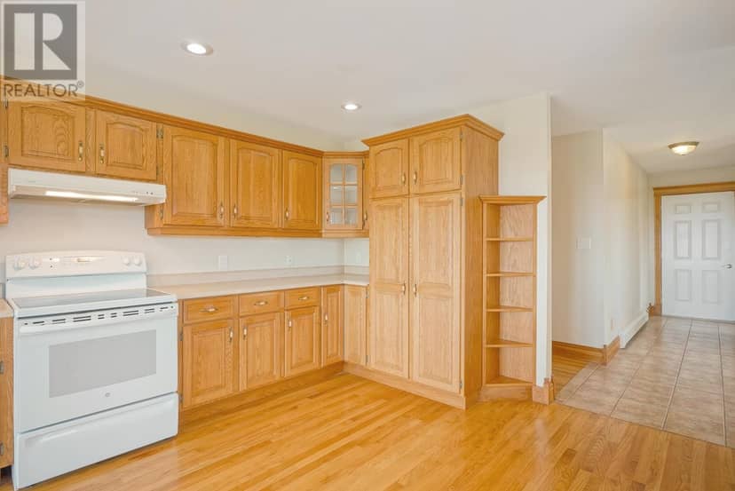 123 Sandy Point Road, Hampton, photo 3