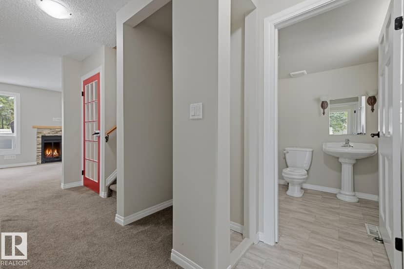10621 Beaumaris Rd NW, Edmonton, photo 2