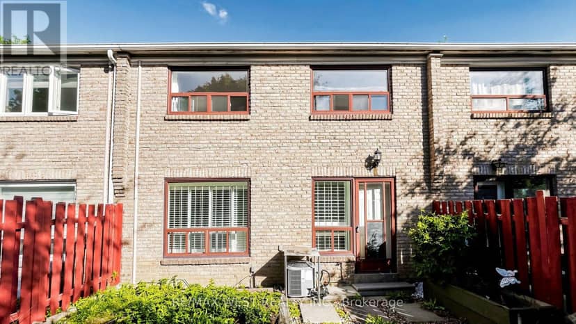 24 - 25 Gosford Boulevard — photo 39 of 40