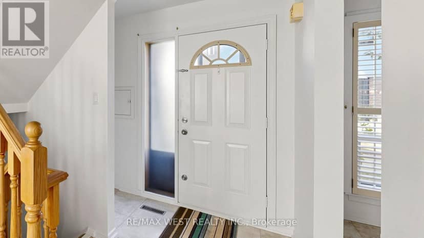 24 - 25 Gosford Boulevard — photo 6 of 40