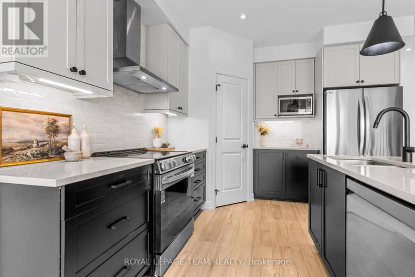 B - 173 Rivington Street — photo 12 of 40
