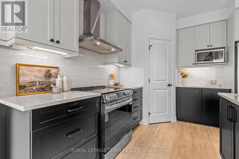 B - 173 Rivington Street — photo 14 of 40