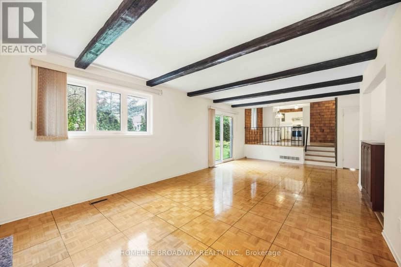 212 Bayview Fairways Drive — photo 12 of 40