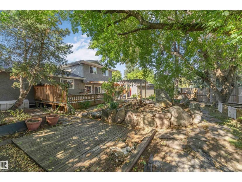 11208 163A AV NW — photo 12 of 40