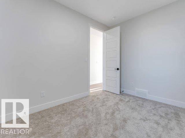 4321 36 ST — photo 25 of 37
