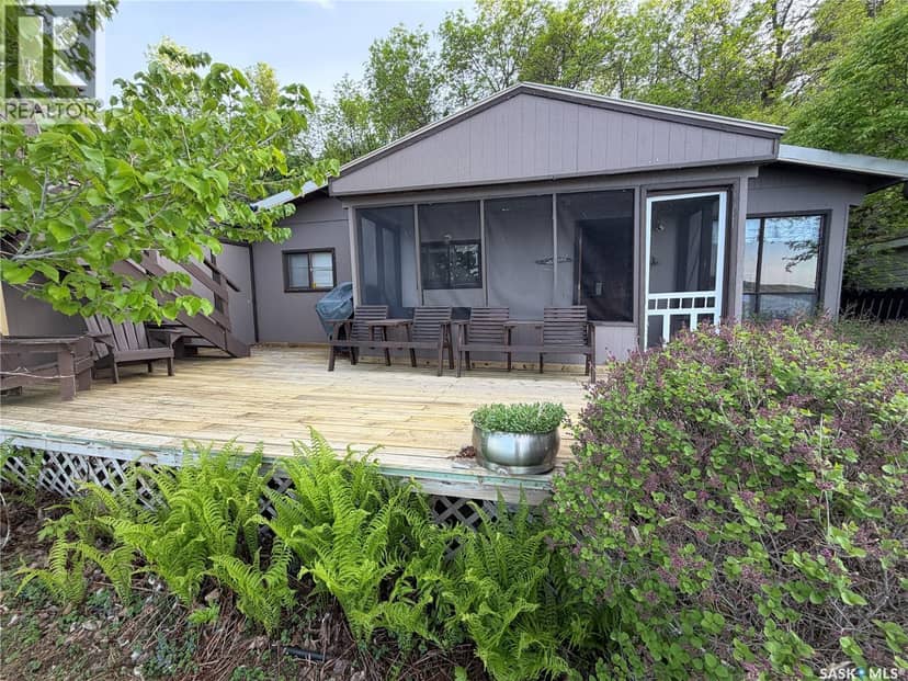 215 Osment AVENUE, Katepwa Beach, photo 2