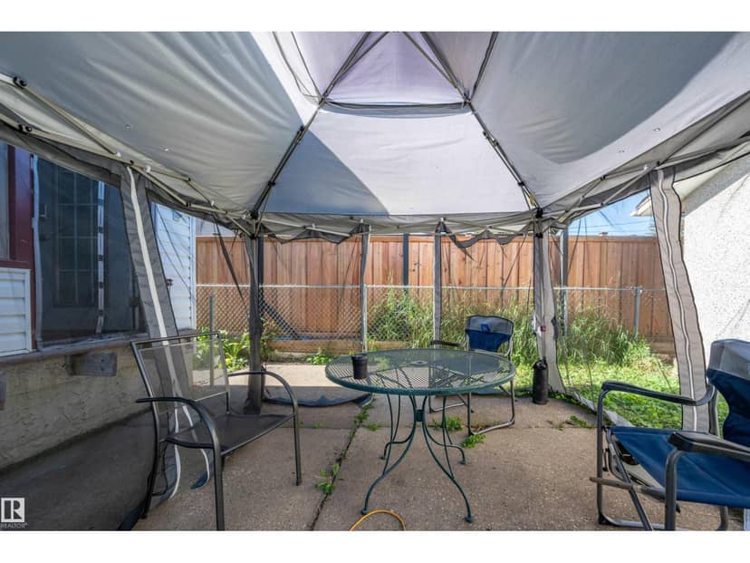8812 135a AV S NW, Edmonton, photo 6