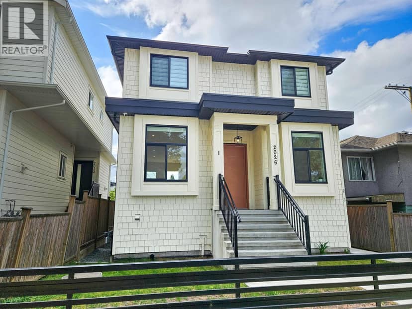 2026 E 32nd Avenue, Vancouver, photo 2