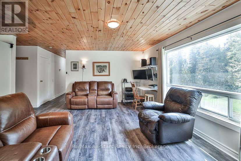 410 Etwell Road — photo 11 of 40