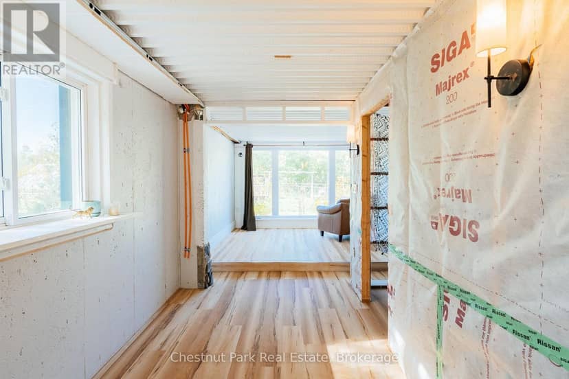 664 Bruce Road 9 — photo 15 of 40