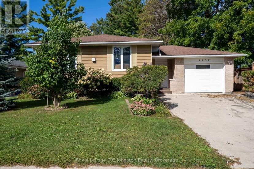 1152 Wellington Street — photo 2 of 40