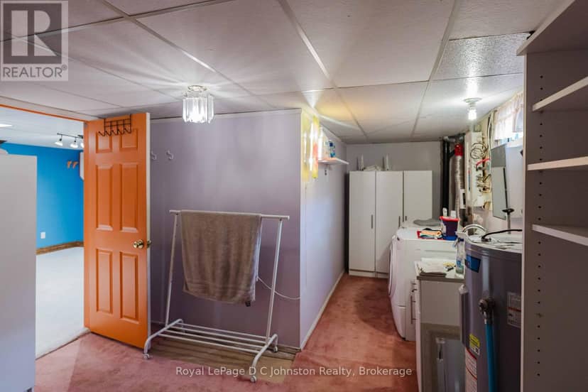 1152 Wellington Street — photo 28 of 40