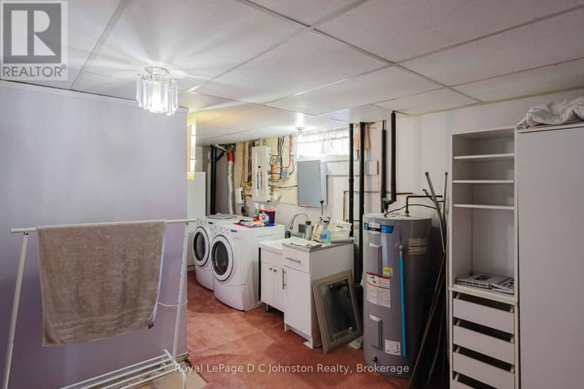 1152 Wellington Street — photo 30 of 40
