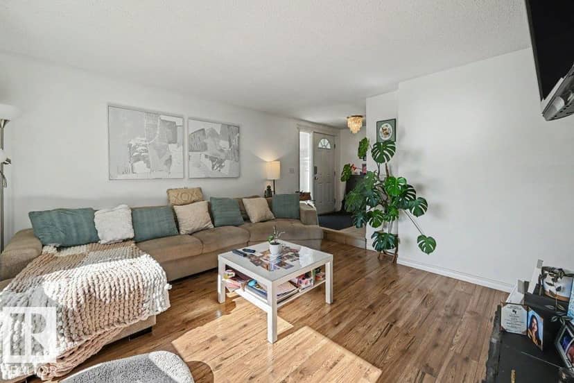 8708 25A AV NW, Edmonton, photo 8