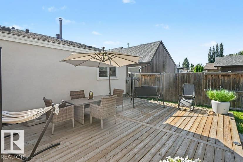 8708 25A AV NW — photo 40 of 40
