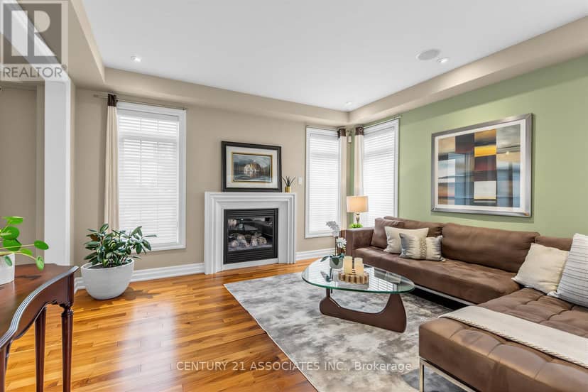 29 Black Diamond Crescent — photo 16 of 40