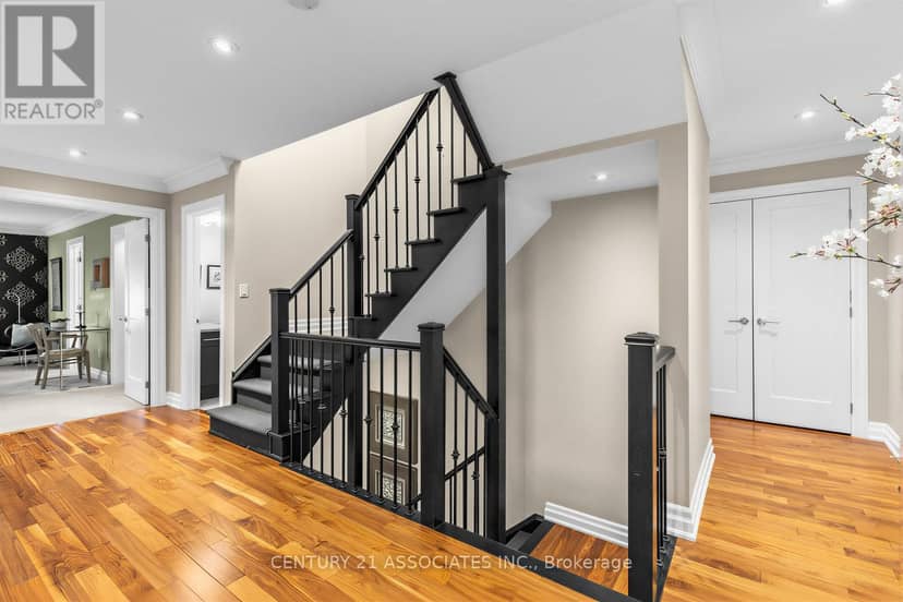 29 Black Diamond Crescent — photo 25 of 40