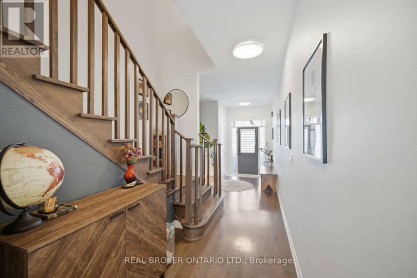 65 Blackwell Crescent — photo 9 of 40
