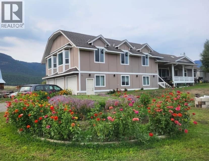 5556 Vernon/Kamloops Highway, Westwold