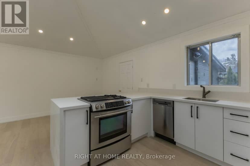 1480 Kenmuir Avenue, Mississauga, photo 4