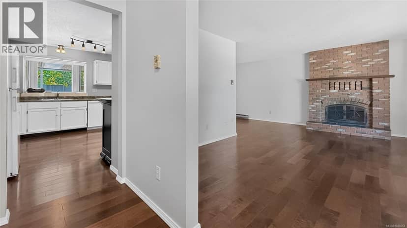 1568 Marine Cir — photo 23 of 40