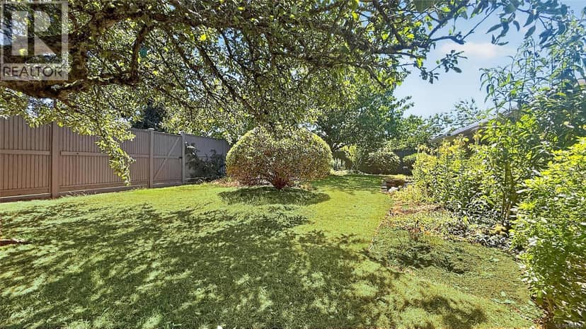 1568 Marine Cir — photo 36 of 40