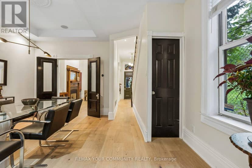21 Laurier Avenue E — photo 12 of 40