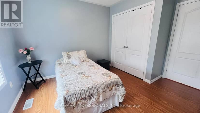 49 Colchester Street — photo 23 of 40