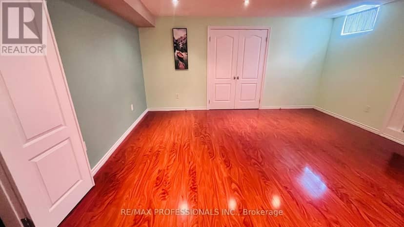 49 Colchester Street — photo 32 of 40