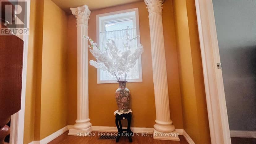 49 Colchester Street — photo 17 of 40