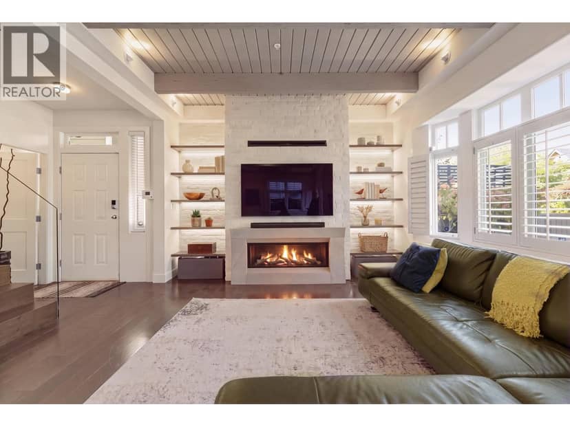 3328 W 7TH AVENUE, Vancouver