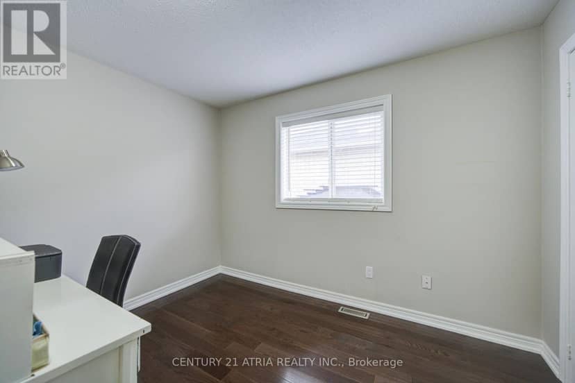 24 William Grant Road — photo 14 of 30