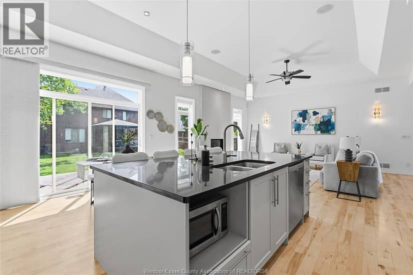 580 Superior — photo 14 of 34