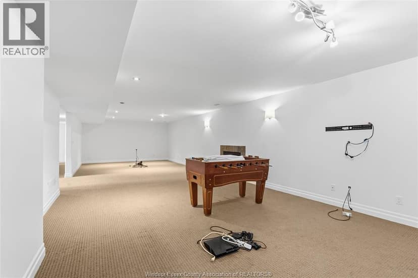 580 Superior — photo 25 of 34