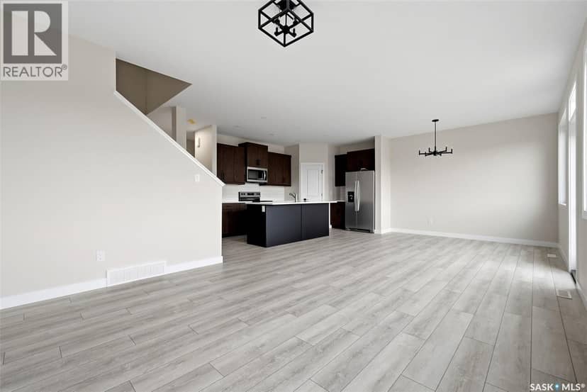 3240 Favel DRIVE — photo 10 of 38