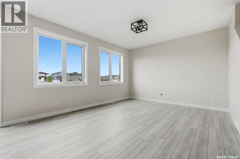 3240 Favel DRIVE — photo 12 of 38